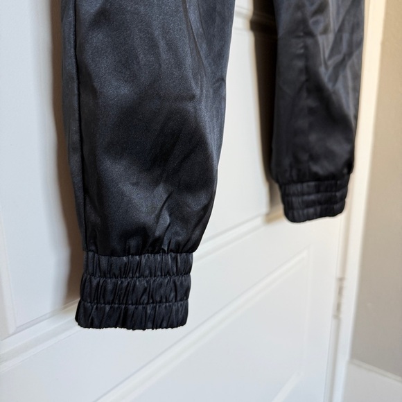 Nike AIR black satin tracksuit joggers women’s size medium - Picture 6 of 7